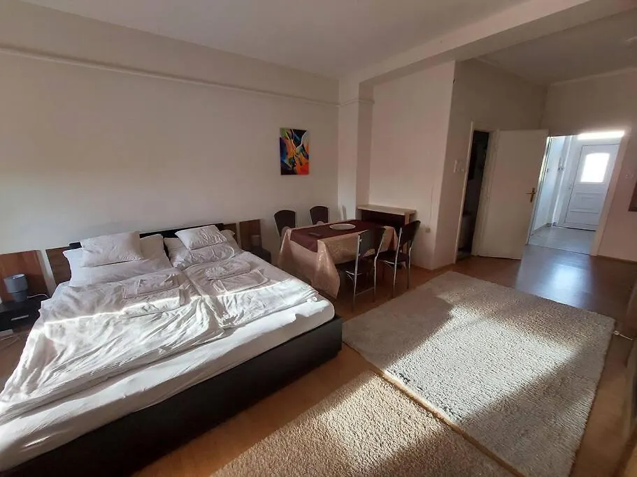 Mars Ter Apartman セゲド 0*,  ハンガリー