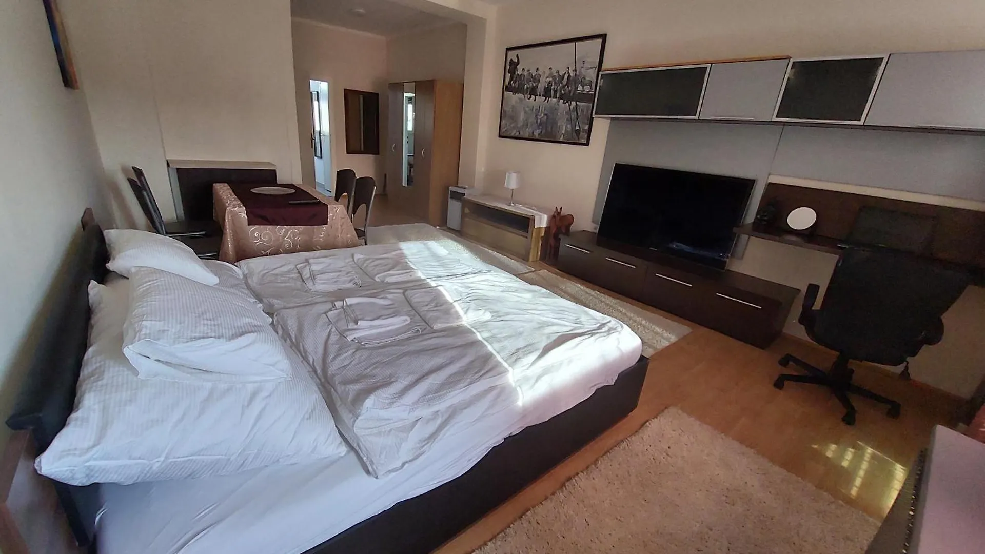 Mars Ter Apartman セゲド 0*,